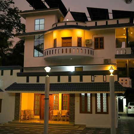 Varkala- Aroma Ac Pvt Villa Hammocks Kitchen מראה חיצוני תמונה
